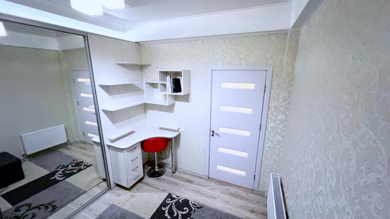 Apartament De Lux Cu 2 Camere Si Living Chisináu Exterior foto