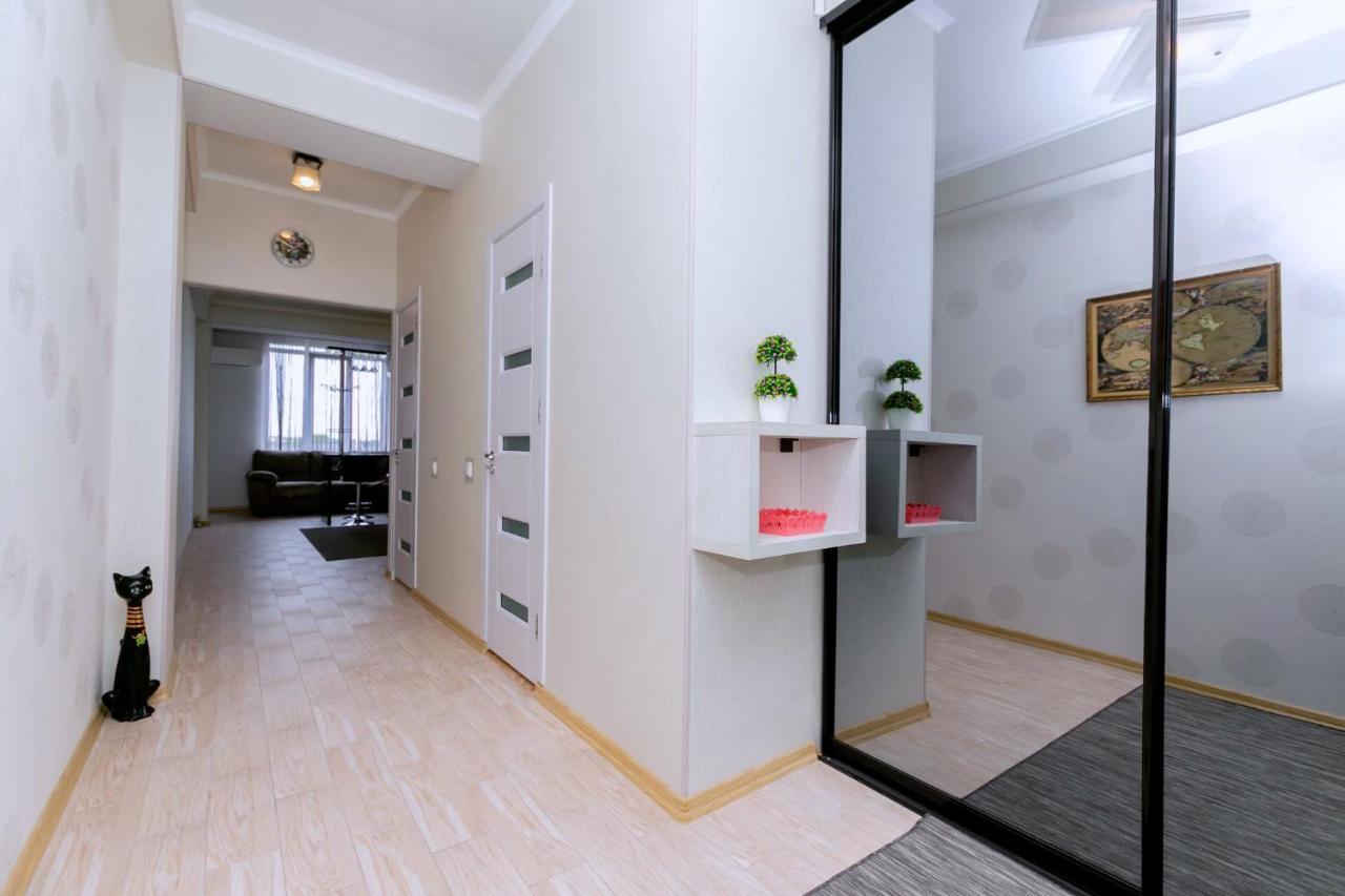 Apartament De Lux Cu 2 Camere Si Living Chisináu Exterior foto